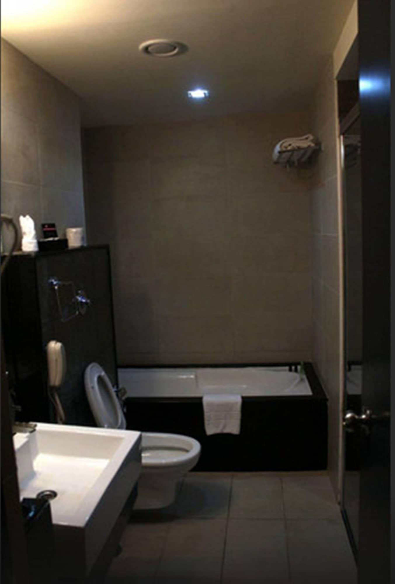 Royal Orchid Central, Shimoga Exterior foto