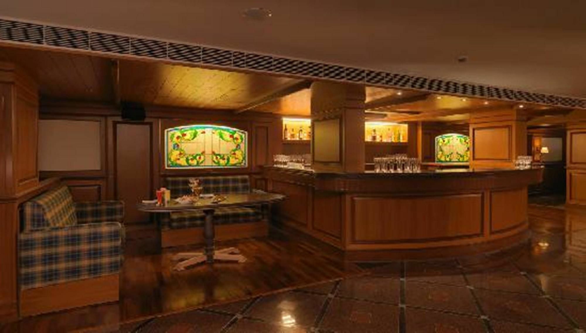 Royal Orchid Central, Shimoga Restaurante foto